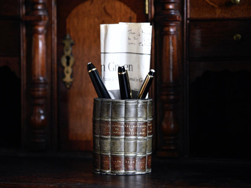 Round Pen Pot - Original Book Works